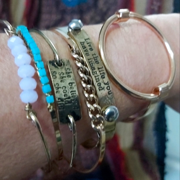 Custom jewelry - Picture 1 of 7